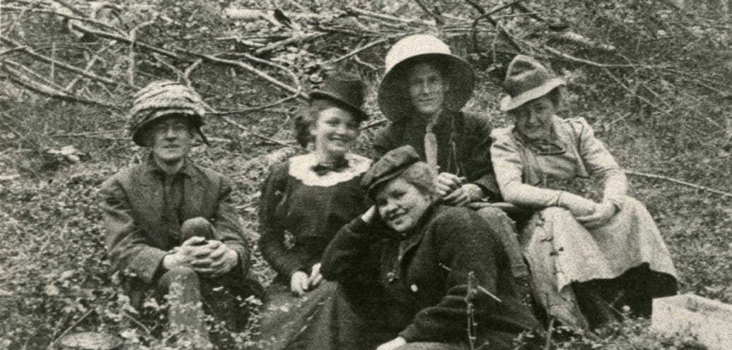 Female Seattle Pacific hikers taken decades ago.