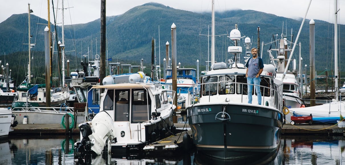 Dentist alumnus takes traveling practice to Alaskan waters