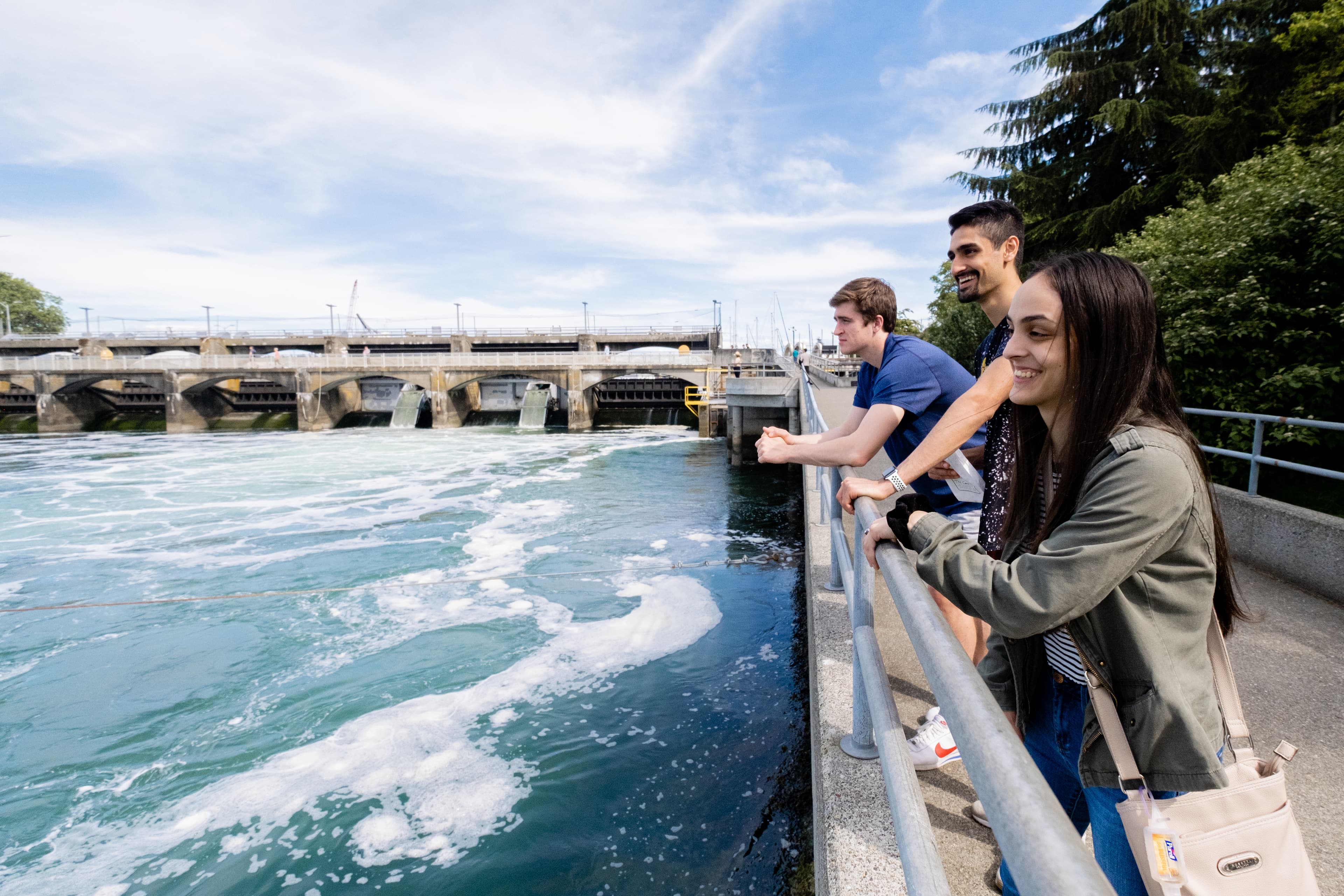 8 tips on how to stand out when applying to colleges