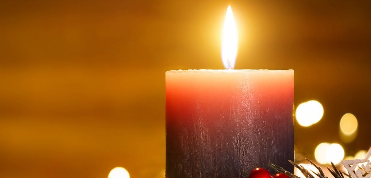 A red advent candle